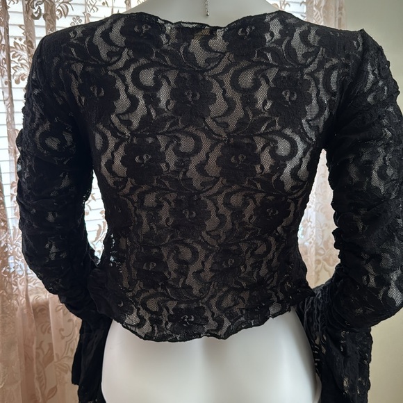 lace blouse - Picture 3 of 3